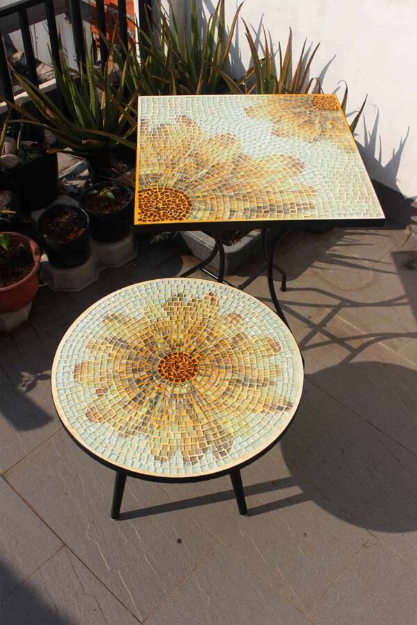 Bàn tròn kính mosaic MT0033D vàng