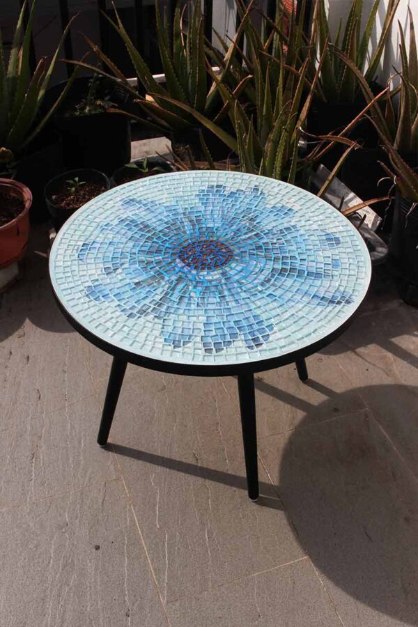 Bàn tròn kính mosaic MT0033E xanh dương