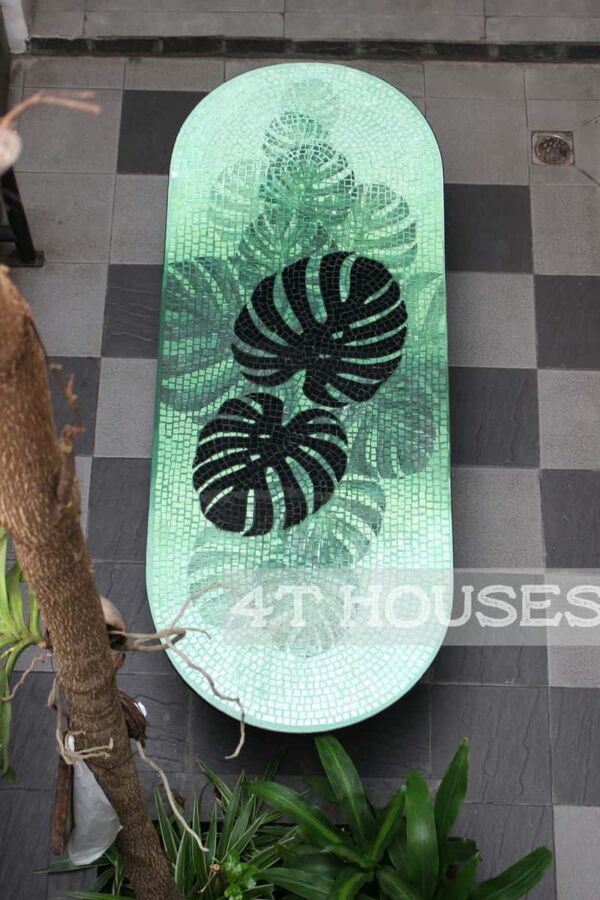 Bàn cafe oval kính mosaic MT0040 trầu bà lá xẻ