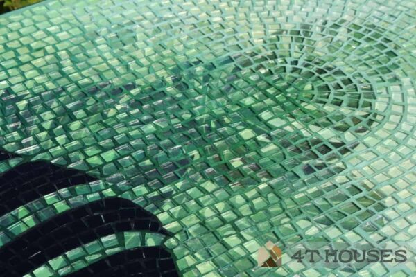 Bàn cafe oval kính mosaic MT0040 trầu bà lá xẻ