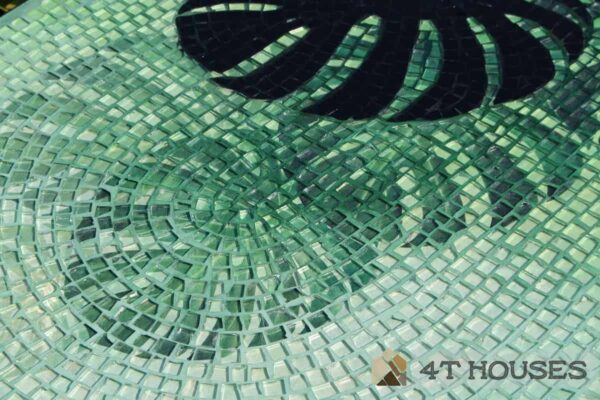 Bàn cafe oval kính mosaic MT0040 trầu bà lá xẻ