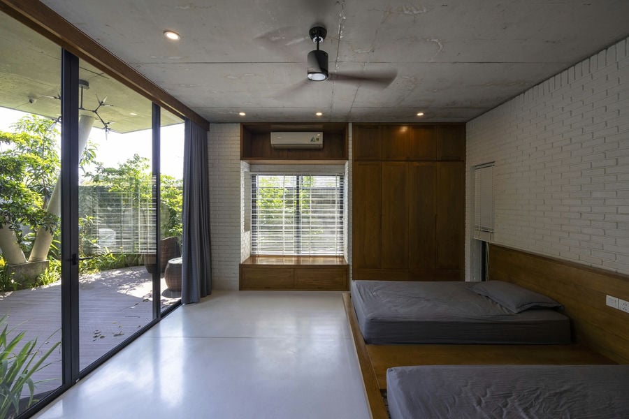 các phòng ngủ chìm đắm trong khung cảnh thiên nhiên rộng lớn một cách hiệu quả