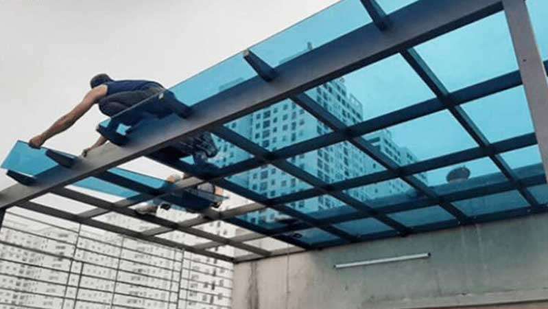 Tấm Polycarbonate (Poly)